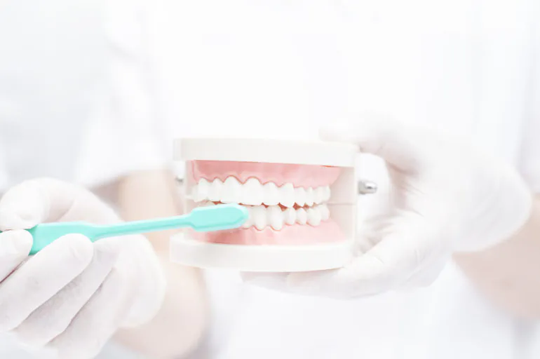 安福歯科医院では歯磨き指導を行っています。